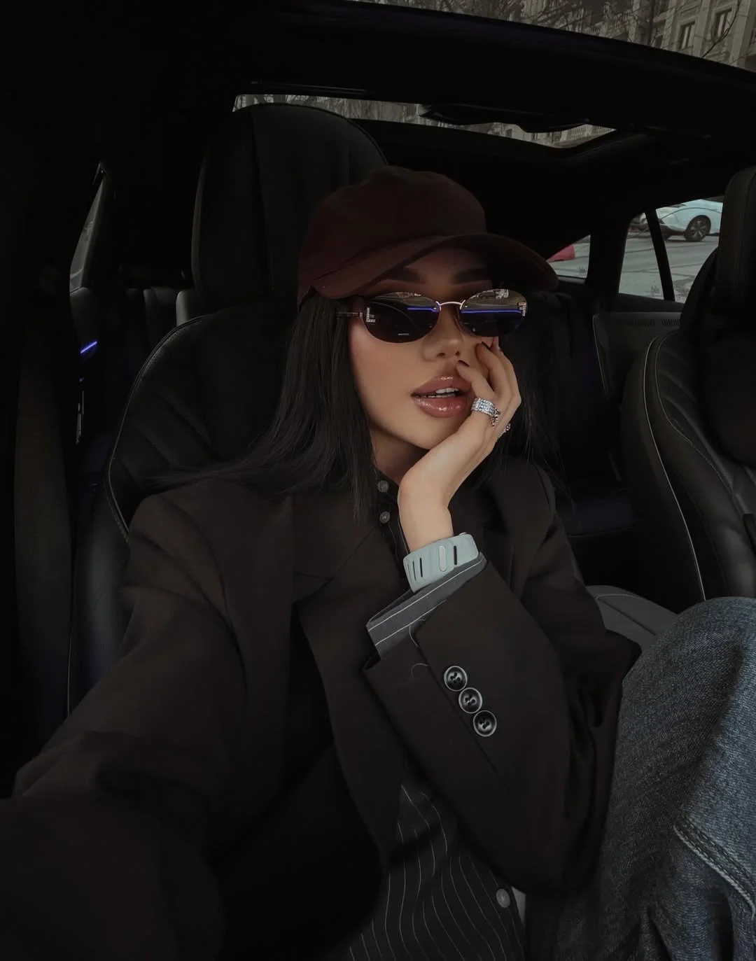 Instagram post by @1bonamur (DU5e5MPjOHg).