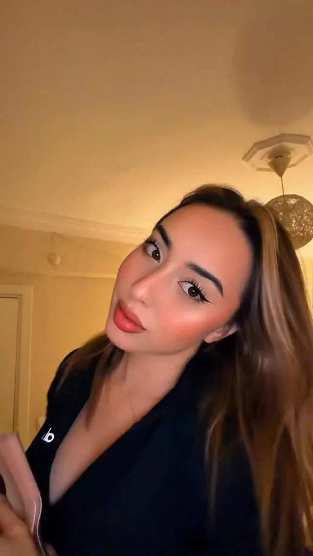 Get ready with me for my new video clip ✨ Beach waves powered by SHEGLAM Hair تجهزوا معي لمقطع الفيديو الجديد ✨ شعري المموّج أول خطوة @sheglam_official @sheglamhair_official #SHEGLAM #SHEGLAMHAIR #SHEGLAMCupid #SHEGLAMB...