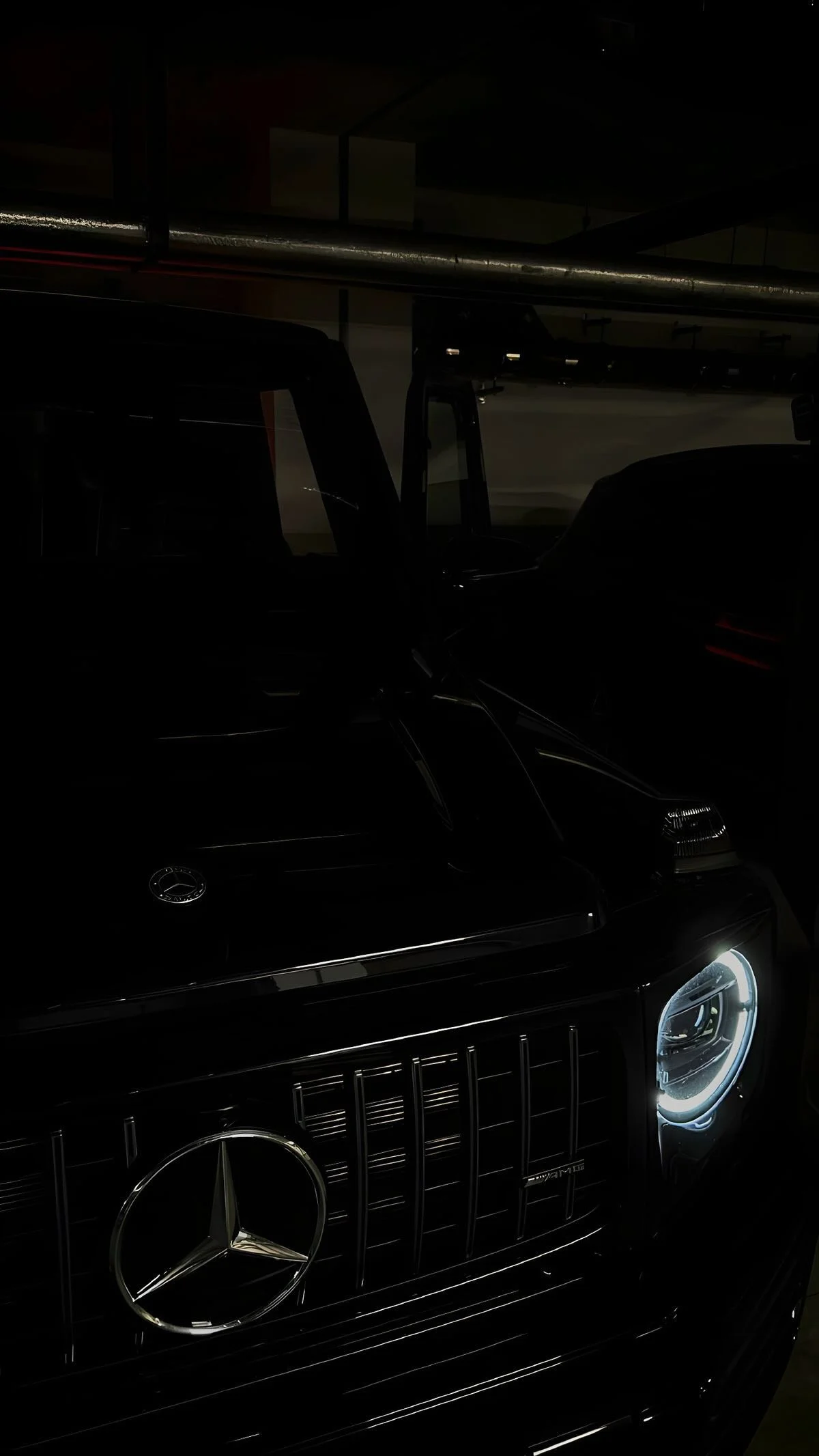 вот своей жизнью не живется людям… outfit @evgostudios shoes @ysl gloves @octave999 bag @balenciaga