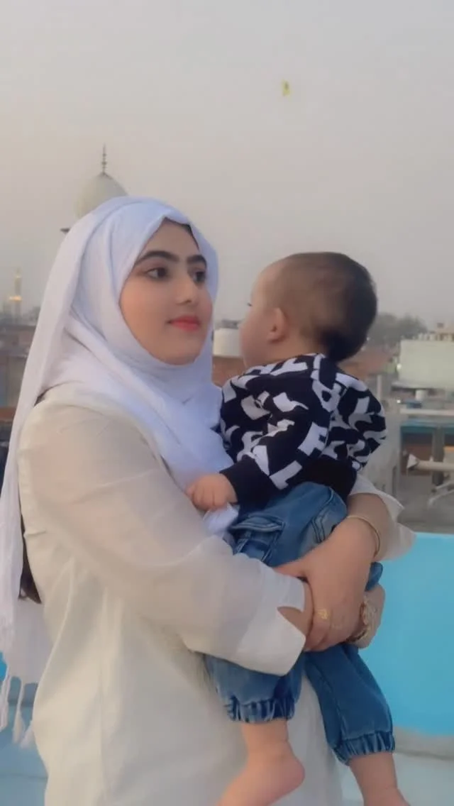 Matlab ki hai duniya or duniya ke log #instagram #reelitfeelit #fyp #explore #rushnanoor