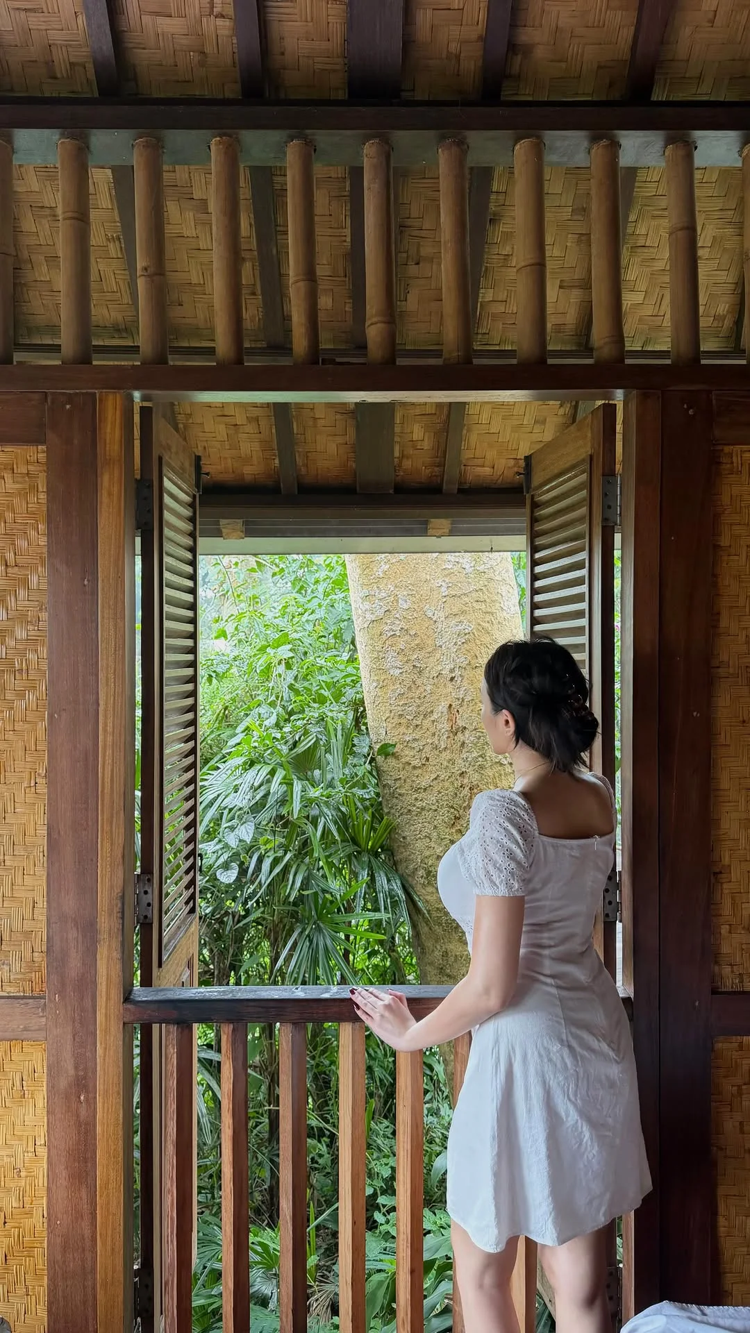 flowers and love among the trees in @novusgiripuncak