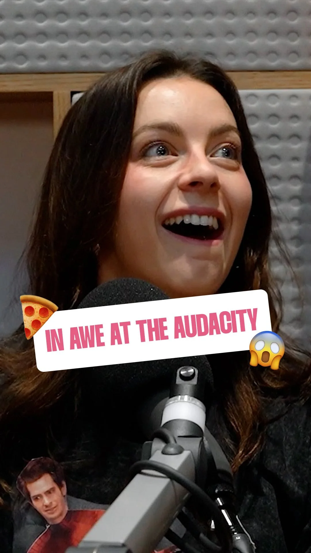Evil or iconic? ✨ Either way, you've got to respect the hustle... Hear the most insane dating stories (sent in by you lovely lot!) on this week's ShortHand valentine's special with the wonderful @abiclarkecomedy Listen...