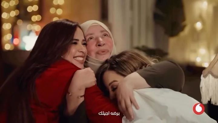 ⁨ ⁨ ما تخليش حاجه تحوشك عن الليي واحشك♥️ #فودفوان⁩⁩ لمت الحبايب
