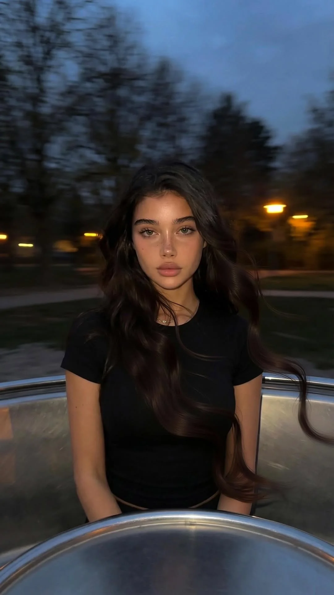 THAT Carousel Trend Tutorial ✨⬇️ 1. Open the Creati App 2. Go to ‘Nano Banana Video’ → select ‘Spinning Moment’ 3. Upload your photos Done! You and your little self spinning together #Creati #CreatiAI