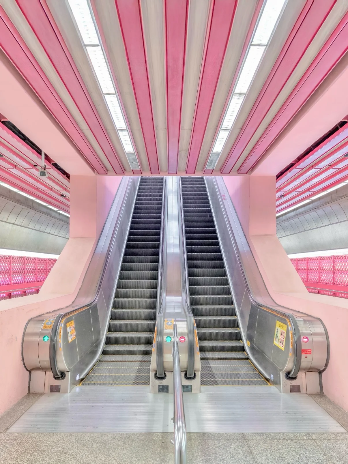 Technicolor commute Pink and green and every shade in between, Singapore’s MRT proves that even your daily commute can be a visual treat Big thanks to our friends @visit_singapore for keeping things on track ️ Explore t...