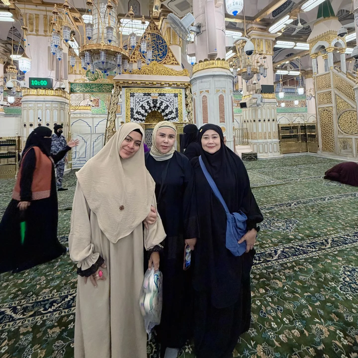 Antara rumahku dan mimbarku terdapat taman di antara taman surga 16 feb 2026 #madinah #raudahtamantamansurga #masyaallahtabarakallah❤️