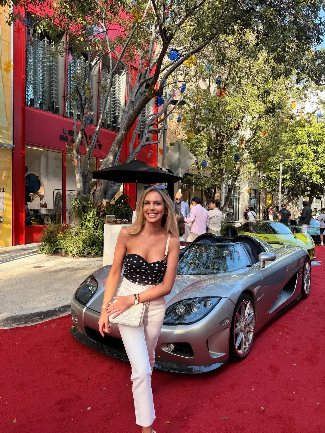 Je suis honoré d’avoir participé à la neuvième édition du @miamiconcours merci à @dupontregistry @miamidesigndistrict @prestigeimports @wearecurated et surtout @cullifornication vivement l’année prochaine