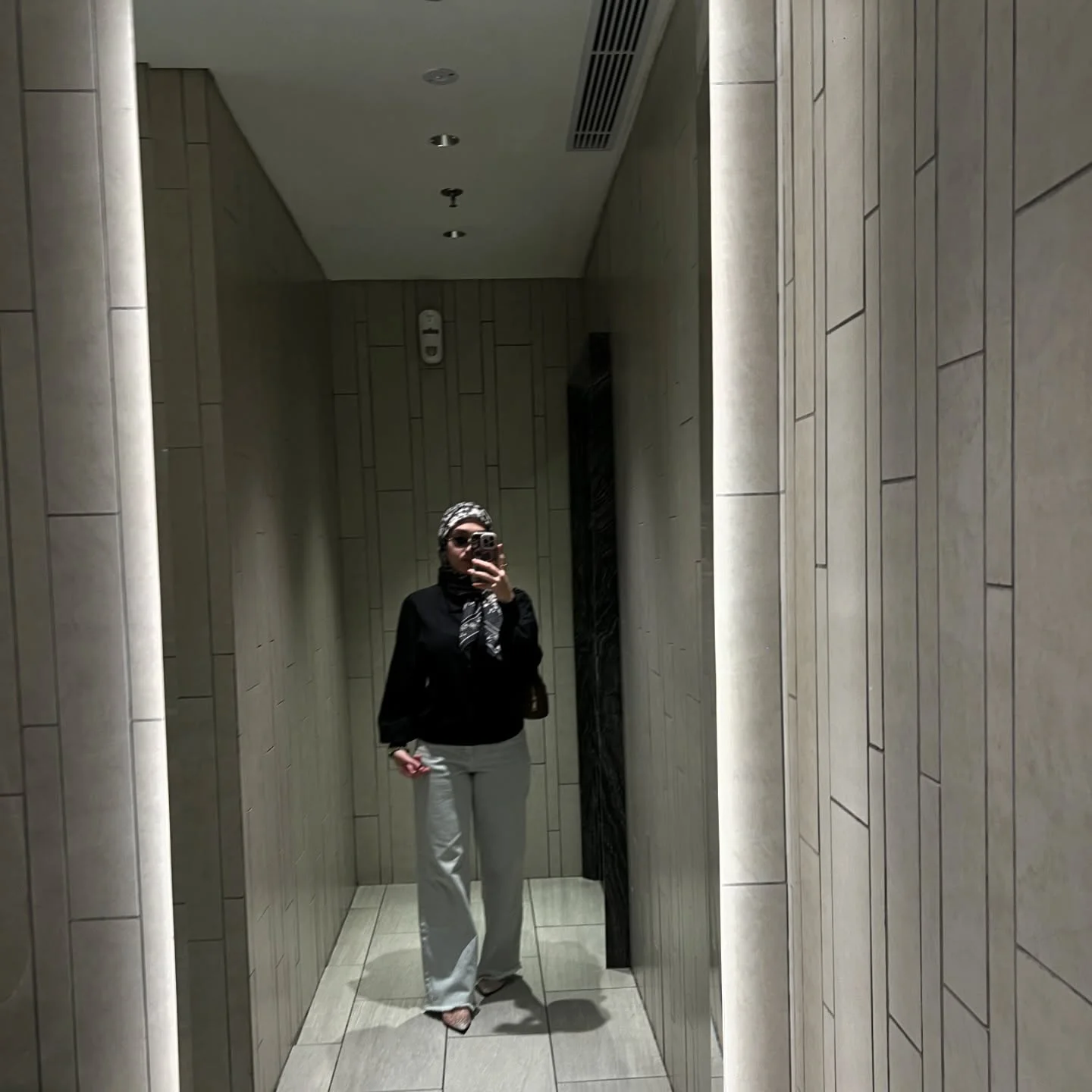 Instagram post by @afnaalliya_ (DU7lDasE5Ah).