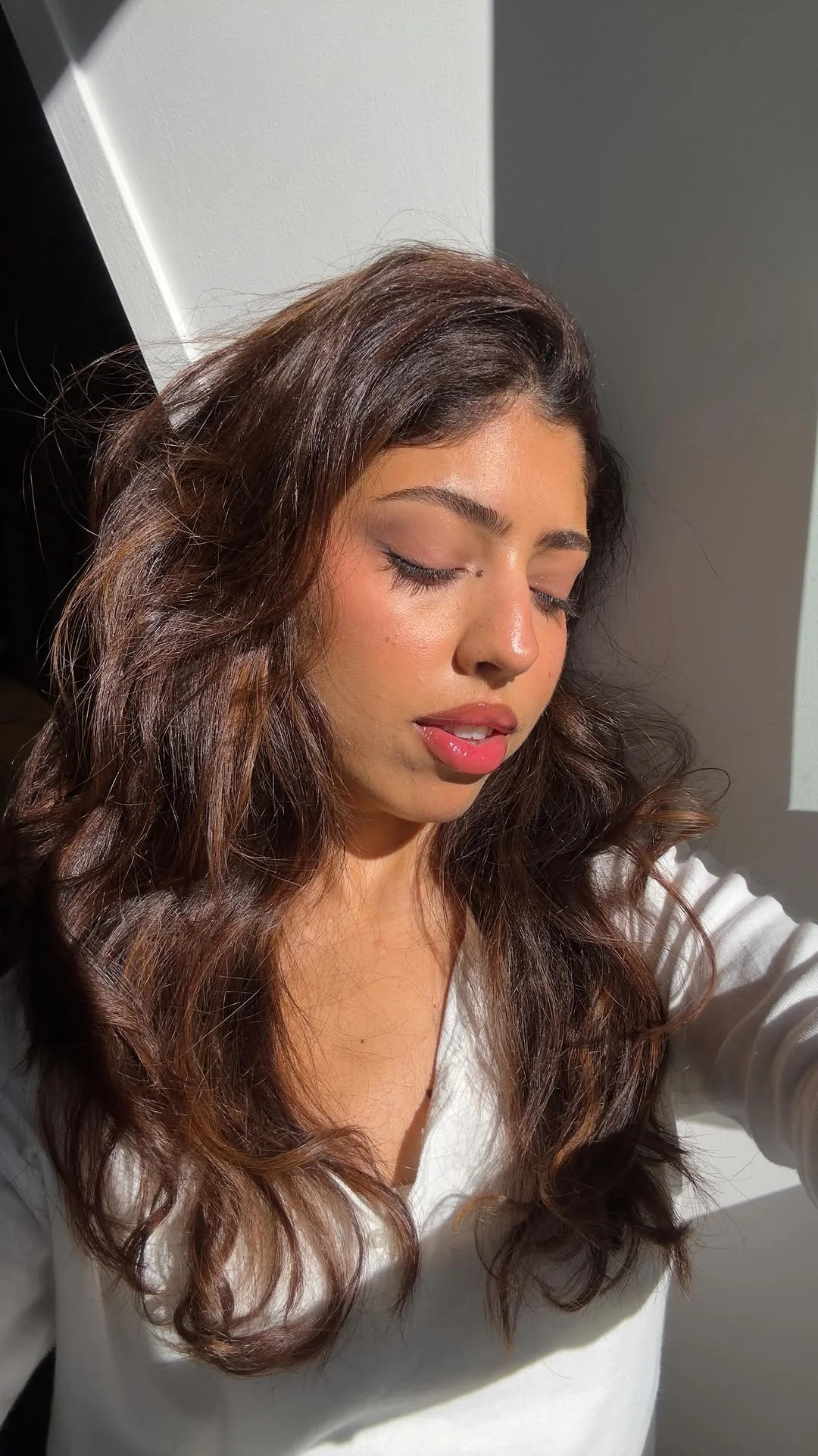 publi. piel siempre DIVINA con @makeupforever ✨y sus nuevos lanzamientos perfectos ‍♀️ Los tenéis en vuestro @sephora_spain de confianza #tutorialdemaquillaje #grwm #fullfacemakeup #lipcombos