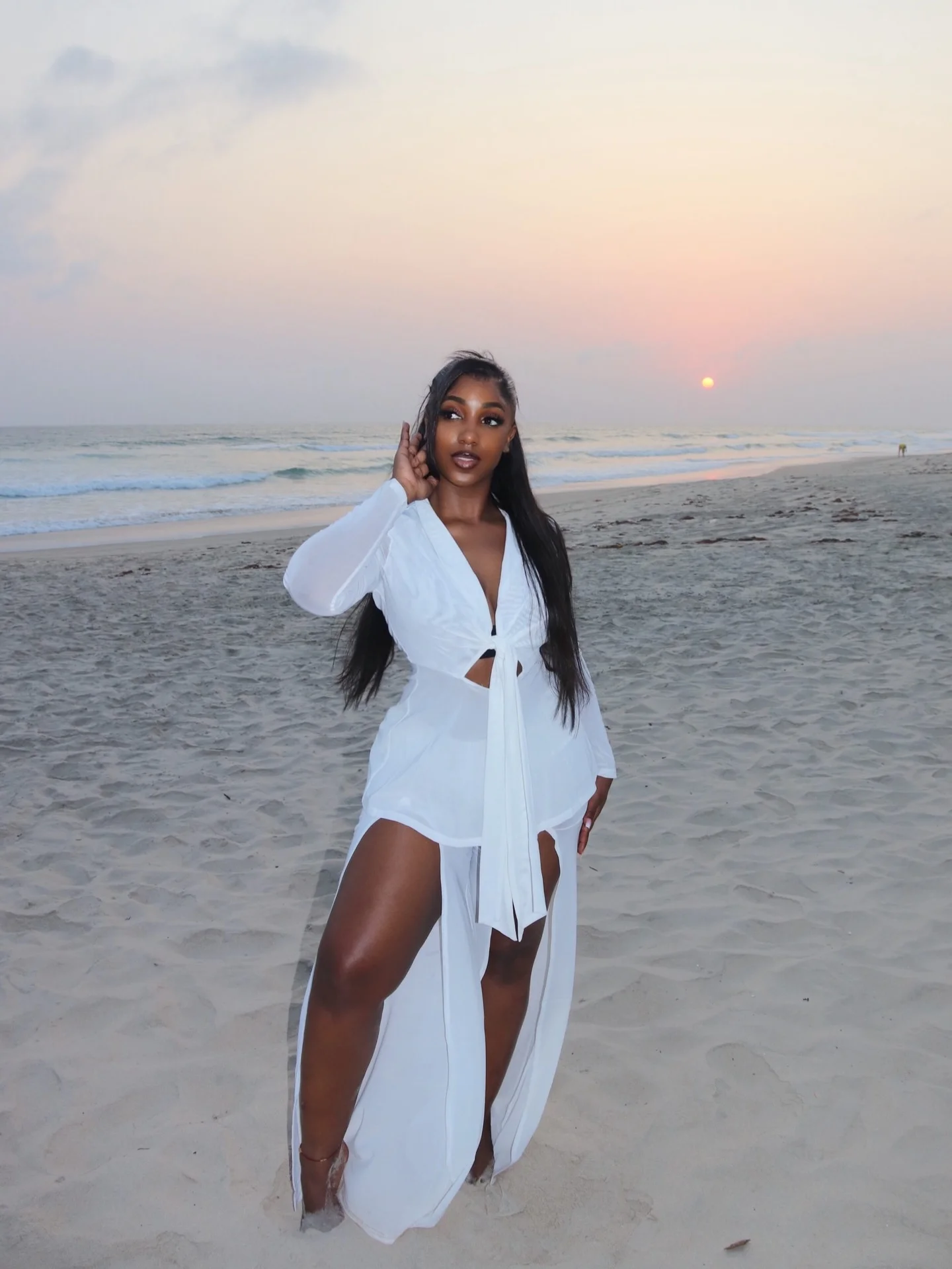 She blooms at sunset • Outfit : @elfecky.fh