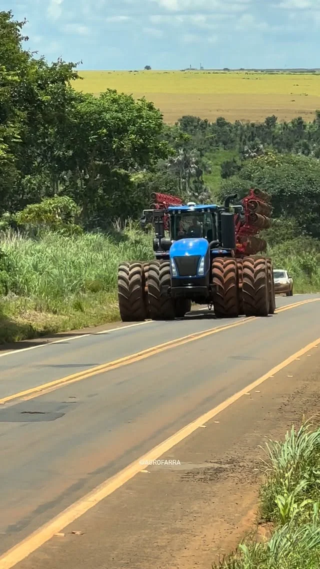 Conjuntão bruto indo pra roça #agrofarra #agro #trator #soja #milho