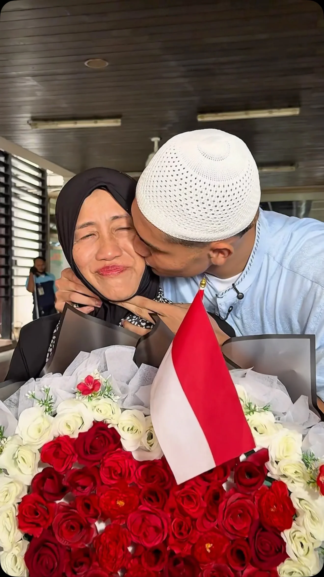 selamat datang syurgaku mama ke indonesia 🇮🇩😭