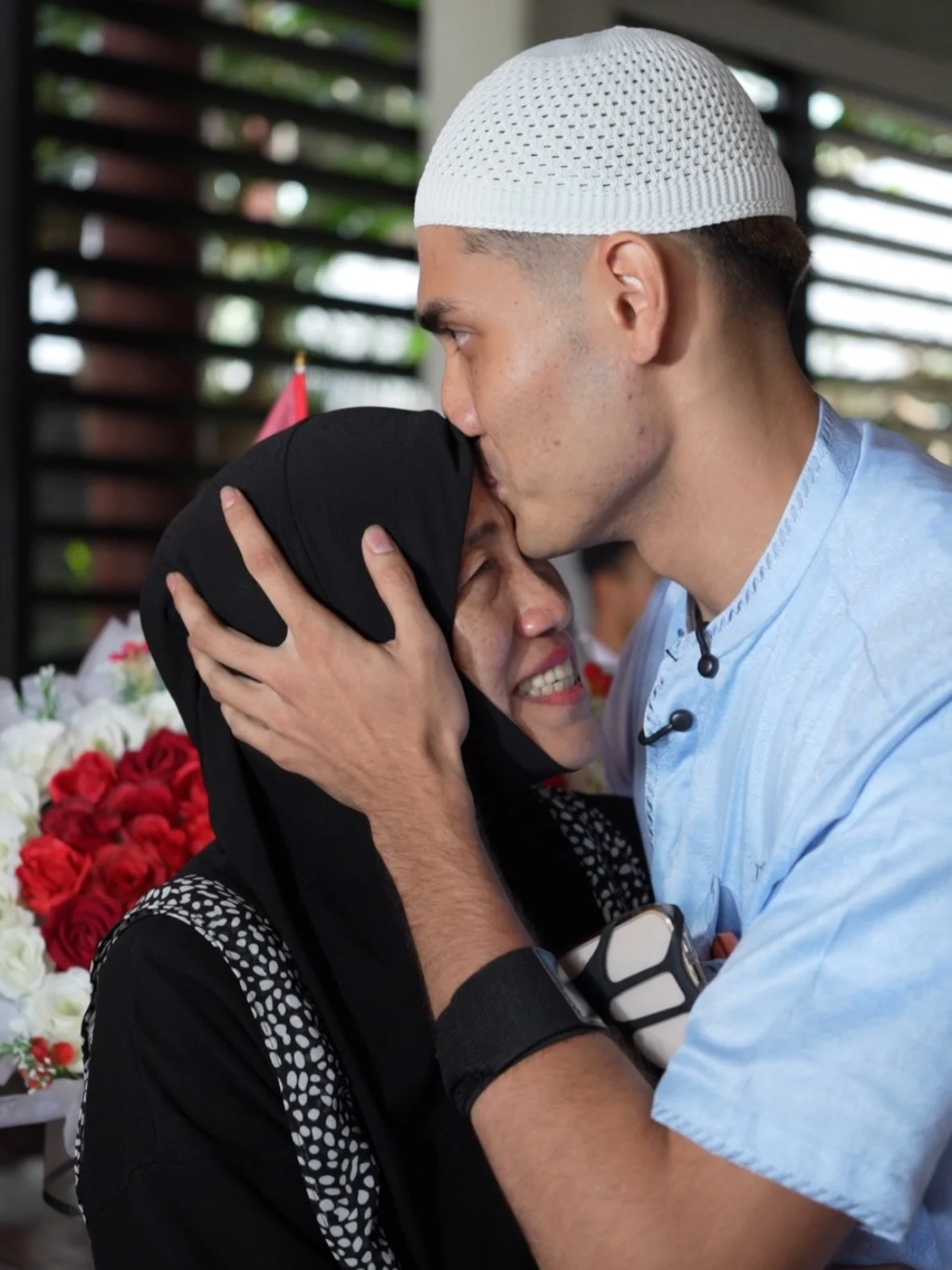 kasih seorang ibu tiada pengganti nya 🥹

tanpa mama aku tidak akan ada di dunia ini , aku sedih ramai yang masih mencintai keluarga kecil ku ini .