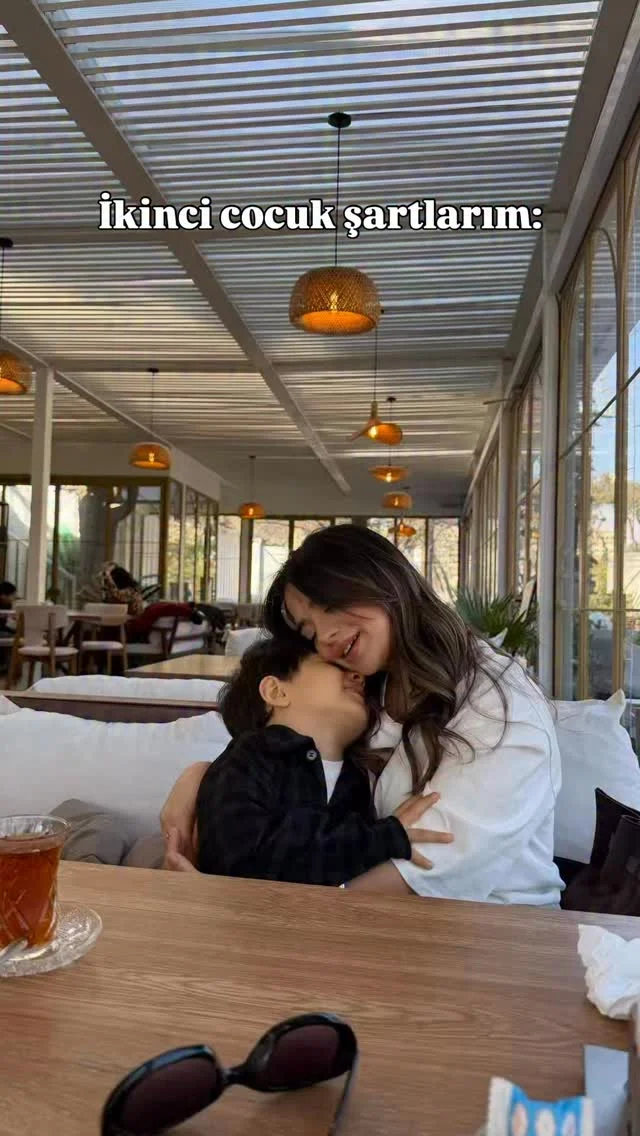 Instagram post by @aiseelll (DVB7NNuCBgU).