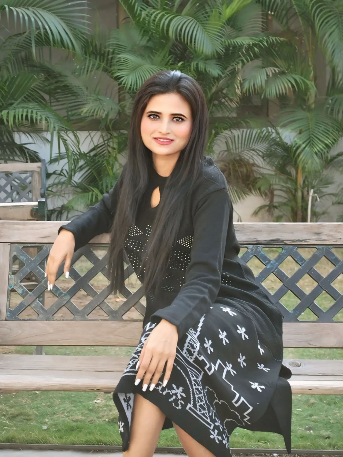 When I Miss My Mom, I Wear Her Dress That's My Love Language ❣️ Your Soul Is A Rare Art, So Be Kind To Your Own Heart Be Like A Sun. Rise Again, No Matter How Many Times You Fall #jagjitsingh #naturelove