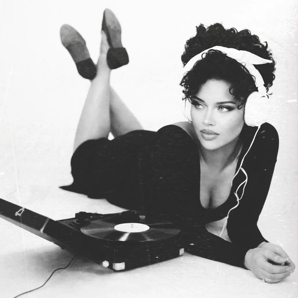 “HOUSEBROKEN” OUT NOW We already reached over 1 million views on TikTok let’s keep it going! I wanna see you all post to the sound and share share share! This is my first release of the year! Your favorite independent a...