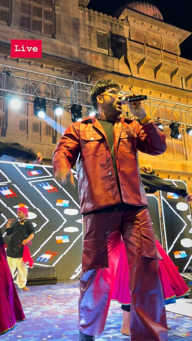 Left Right #song #performance #last #night #show