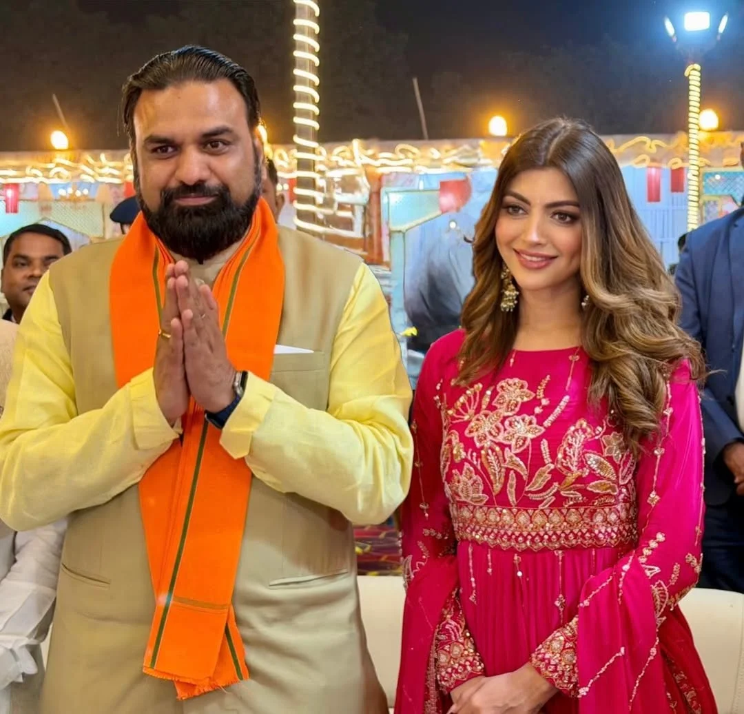 Another one with my favourite Samrat Choudhary Sir @samratchoudharybjp Deputy Chief Minister Bihar ❤️ Thank you for your valuable time and support ☺️ . . #akankshapuri #ak #❤