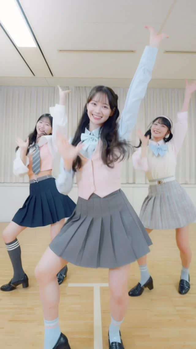 【2/20(金)21:00】ついに『名残り桜』MV公開 #伊藤百花 @momoka_ito1206 #八木愛月 @azuki_yagi0322 #佐藤綺星 @__aiichan.17 #星月花 #AKB48_名残り桜