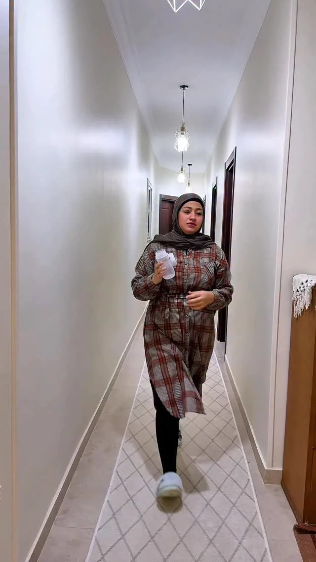 "الأمومة رحلة حب.. وعشان تستمتعي بكل لحظة فيها، لازم تختاري اللي يريحك! ✨ بما إني بمر بالرحلة دي حالياً، كان أهم حاجة عندي أدور على حلول ذكية توفر عليا المجهود وتديني حرية الحركة.. ولقيت الخلاصة عند @babybrezza.me النها...