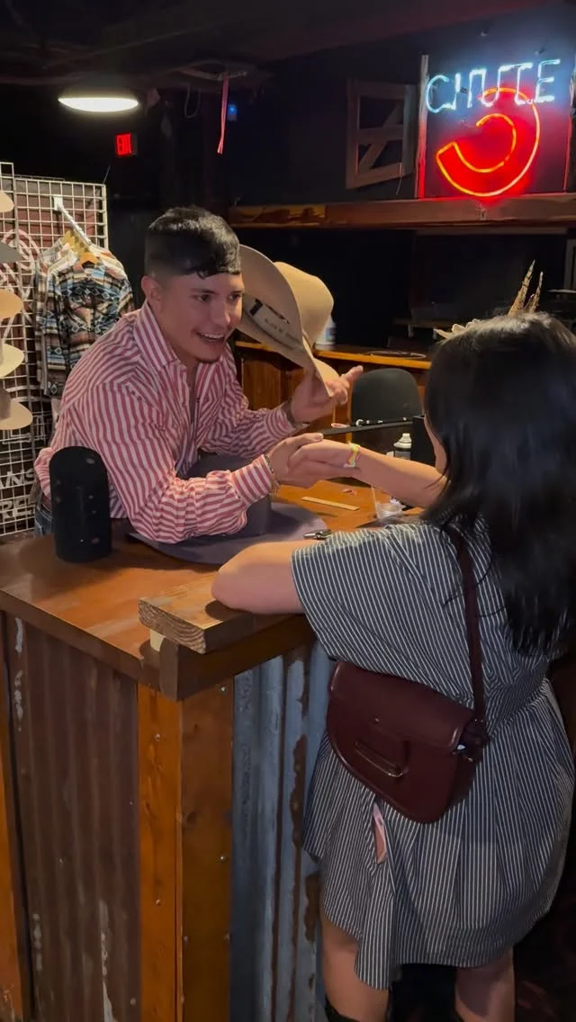 : “I want something different” : “I can do that“ what do yall think about this slick shape on the crown of the hat Tour continues! We are now in Tucson, I’ll come by to say hi in Phoenix, Austin TX and Houston TX stay t...