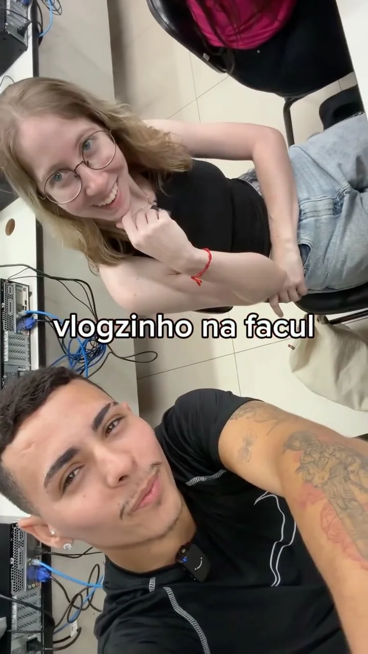 ano de formatura e a gente tá assim da cabeça já ️