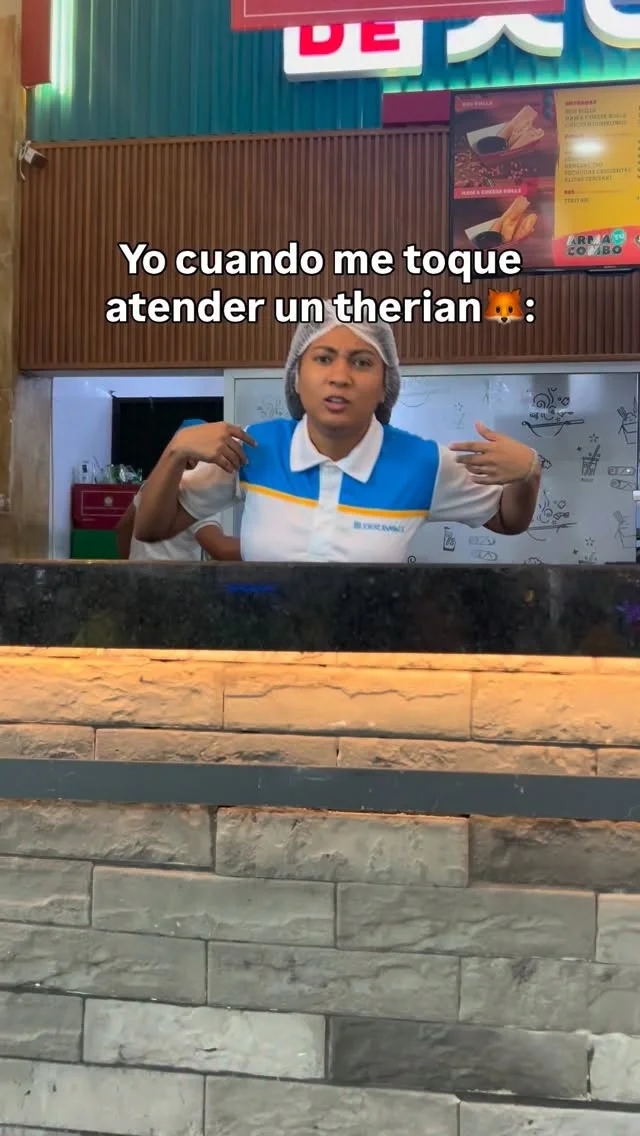 Atendí al therian… pero al ver la oferta de RD$395 en @jadeteriyakird , me convertí yo también.