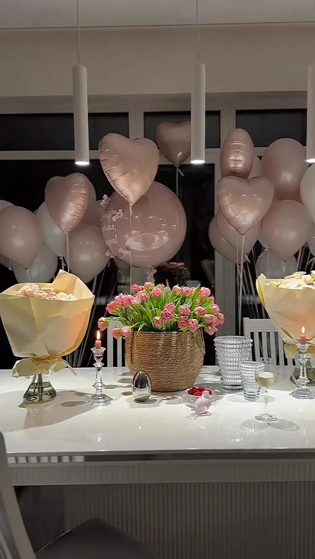 ...В этом мире я нахожу гармонию в линиях, свете и фактуре. Меня вдохновляет, как тень ложится на предмет, как цвет переходит в полутон, как текстура оживает под пальцами. Здесь каждая мелочь имеет значение, потому что...