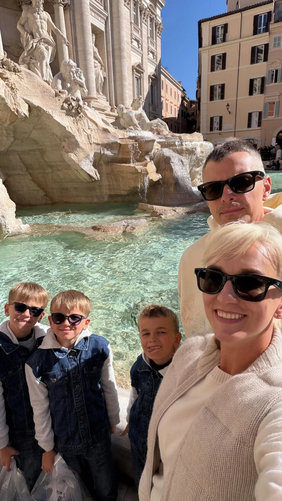 3 страны 3 детей 10 дней Получились насыщенные и интересные каникулы❤️