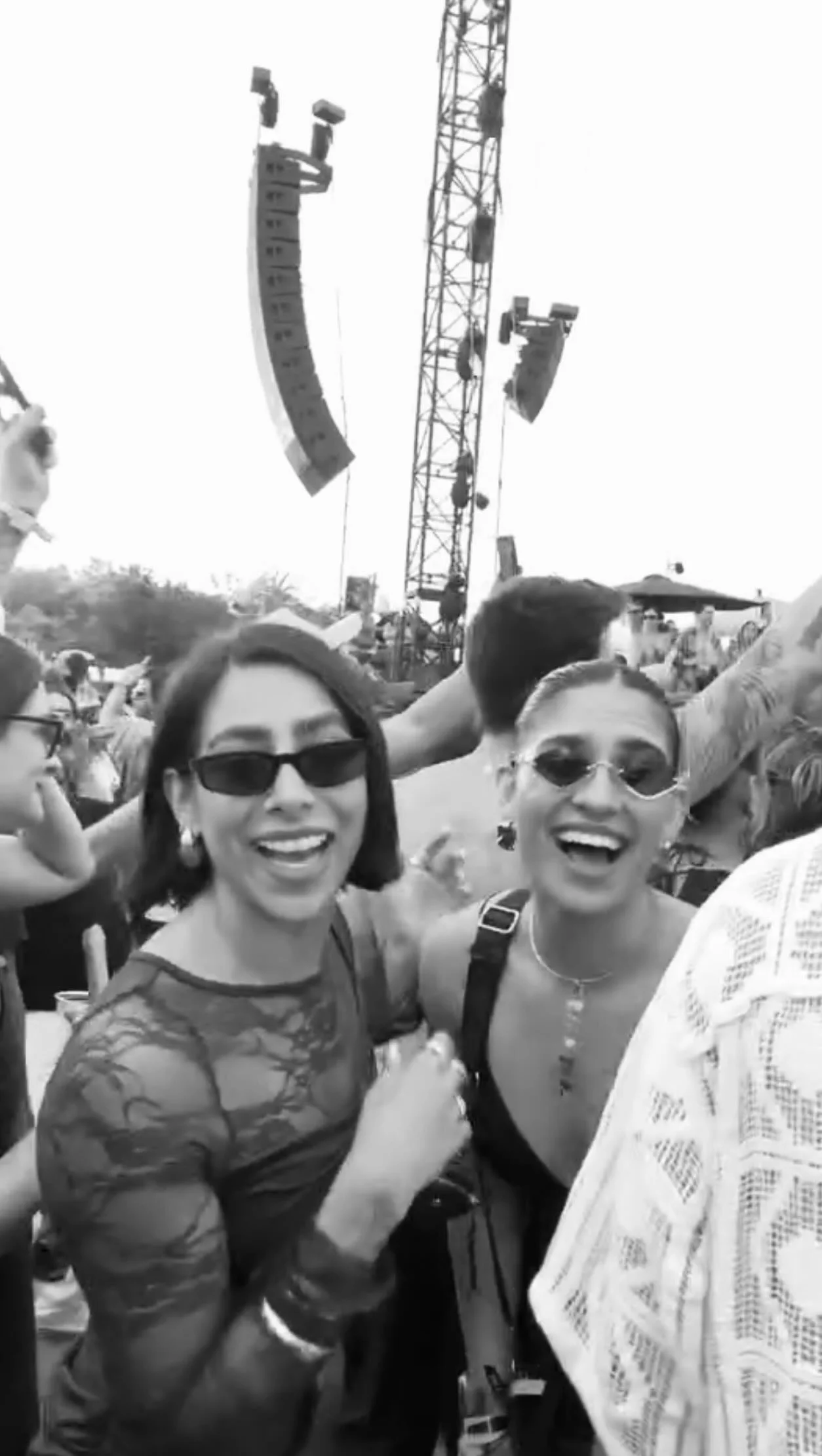 Gracias vida por mi nueva compañera de aventuras @paulacarmonap . . #rave #housemusiclovers #housemusic #afrohouse #afrohousemusic #zamna #zamnatulum #zamnafestival #gymlife #gymrat #gymmotivation #gymgirl #gym #fitness...