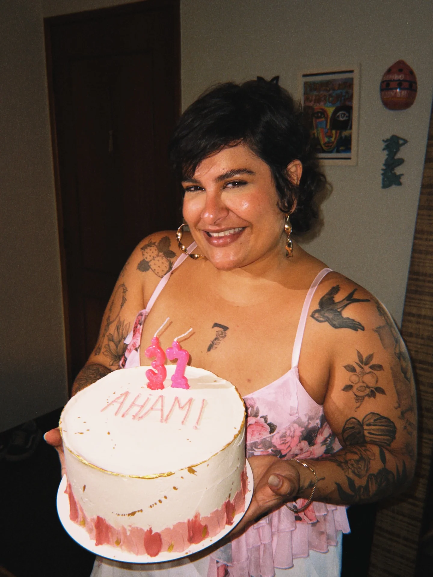 37? AHAM! Amei receber meus amigos e família na minha casa hoje. Deu tudo certo. Na verdade está dando eles tão aqui até agora hahahhaha e eu tô amando meu dia! Que delícia! Me senti amada!!! Quem viu o vídeo que postei...