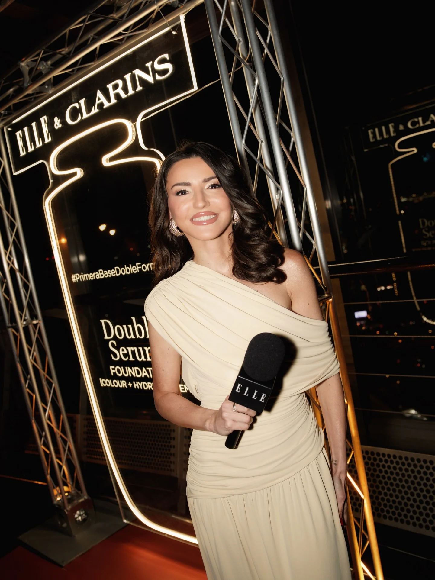 Publicidad // About last night working with @elle_spain and @clarinsespana for the presentation of the new Double Serum Foundation ✨ Video coming out tomorrow