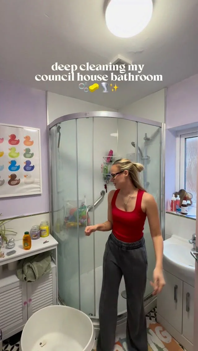 absolute jump scare this plug i just HATE this bathroom and i would have wrapped it out a year ago if i hadn’t of decided to start saving for a house like the thought of all the other people who have used it can i use m...