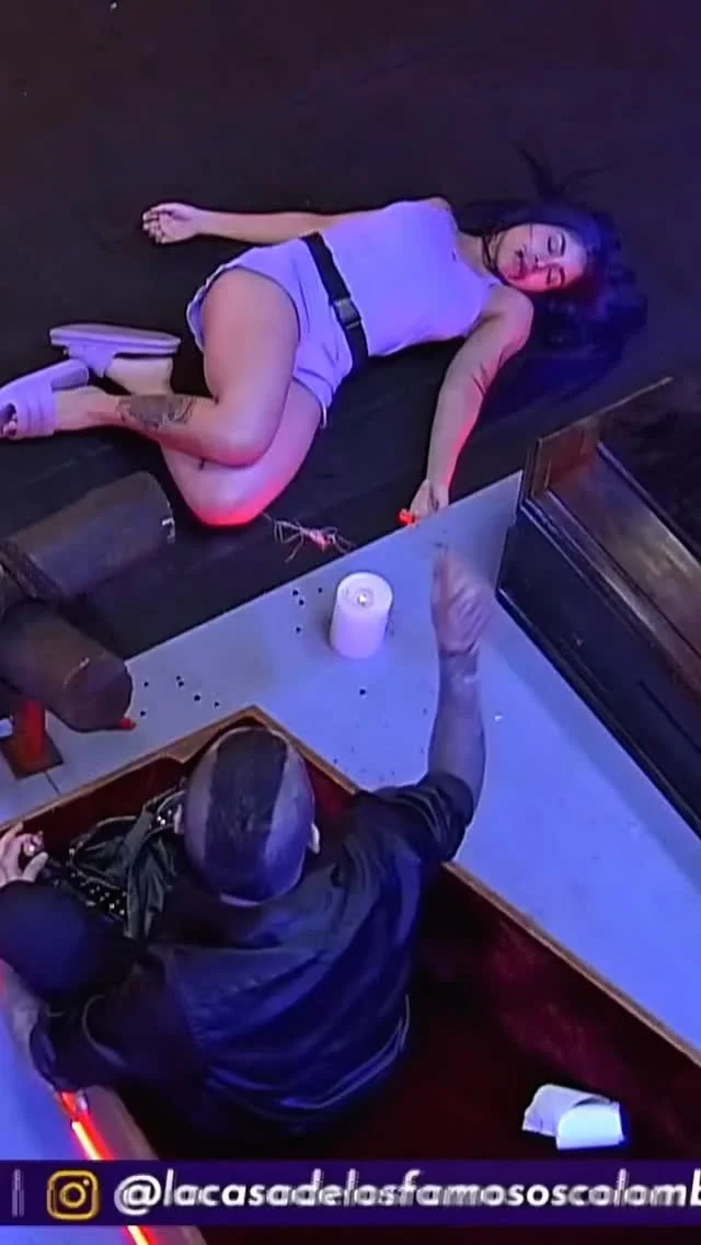 La vampiresa Alexa 🧛‍♀️😱💜