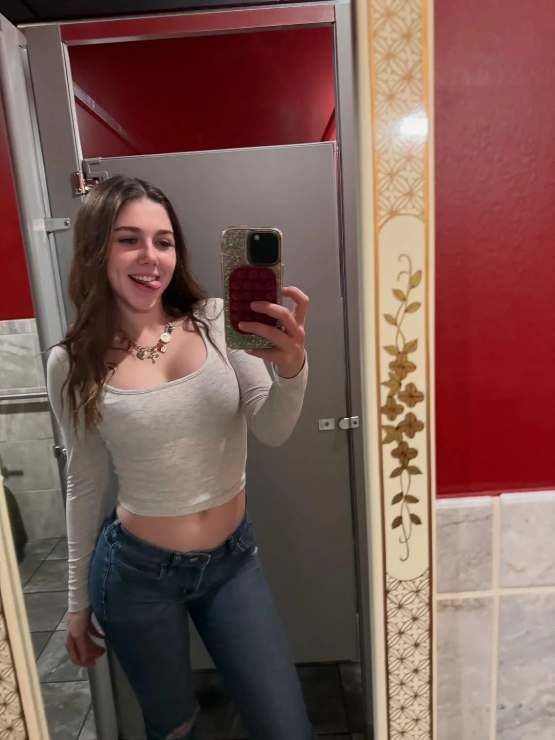 bathroom selfies