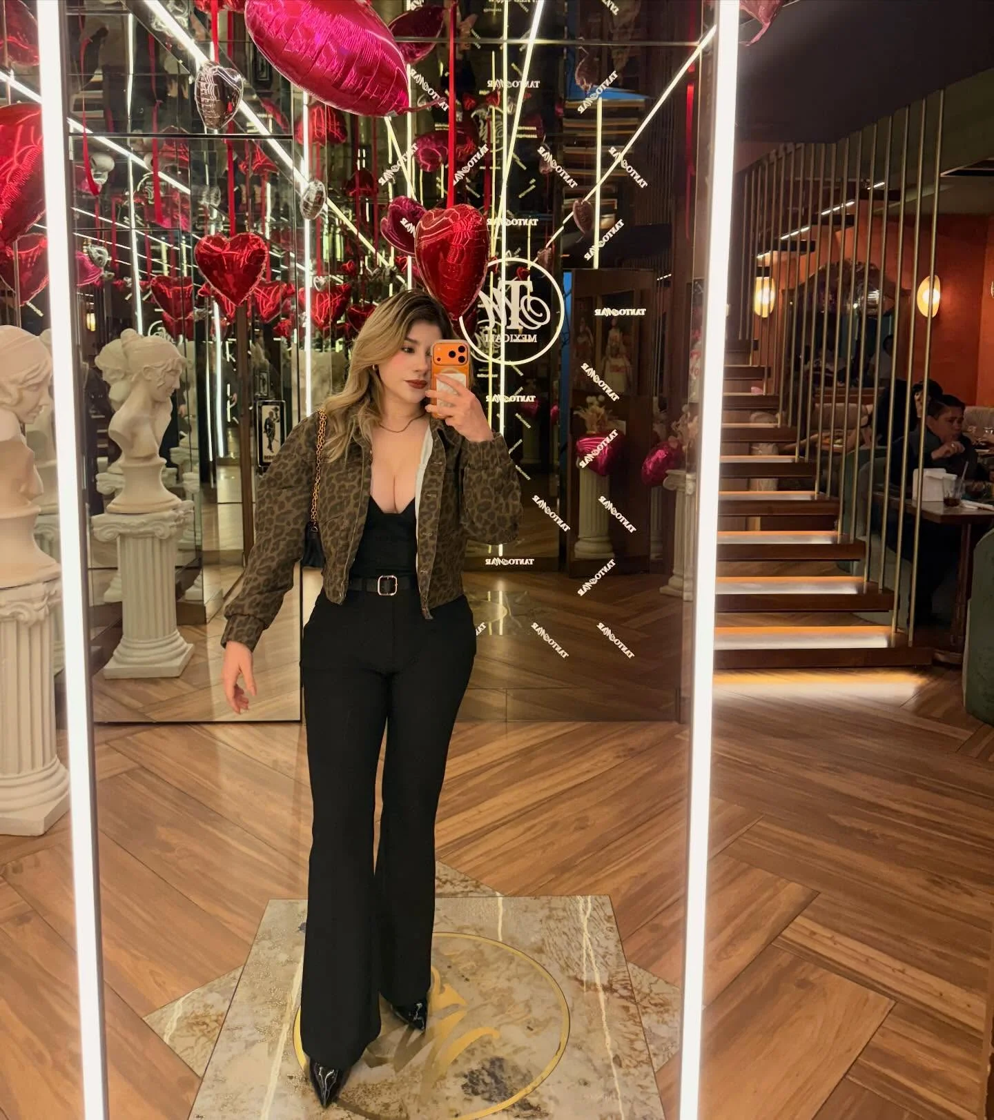 Busca mi promoción 2Y7QM en SHEIN para conseguir mis zapatos y bolsos favoritos: ¡desbloquea descuentos exclusivos ahora y compra tus artículos imprescindibles al instante! Nombre de la tienda: Cinturón SHFXU 86208971 h...