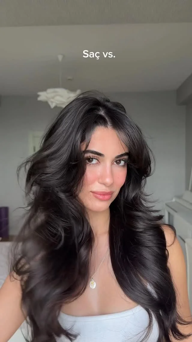 Nasıl olmuş? Dyson Coanda2x ile yapıyorum hep, bu versiyonu hem daha hızlı yapıyor hem de daha kalıcı.. Saçım için aldığım en iyi şey #DysonİleİyiBak #DysonRutinim @dyson @dysonturkiye #işbirliği