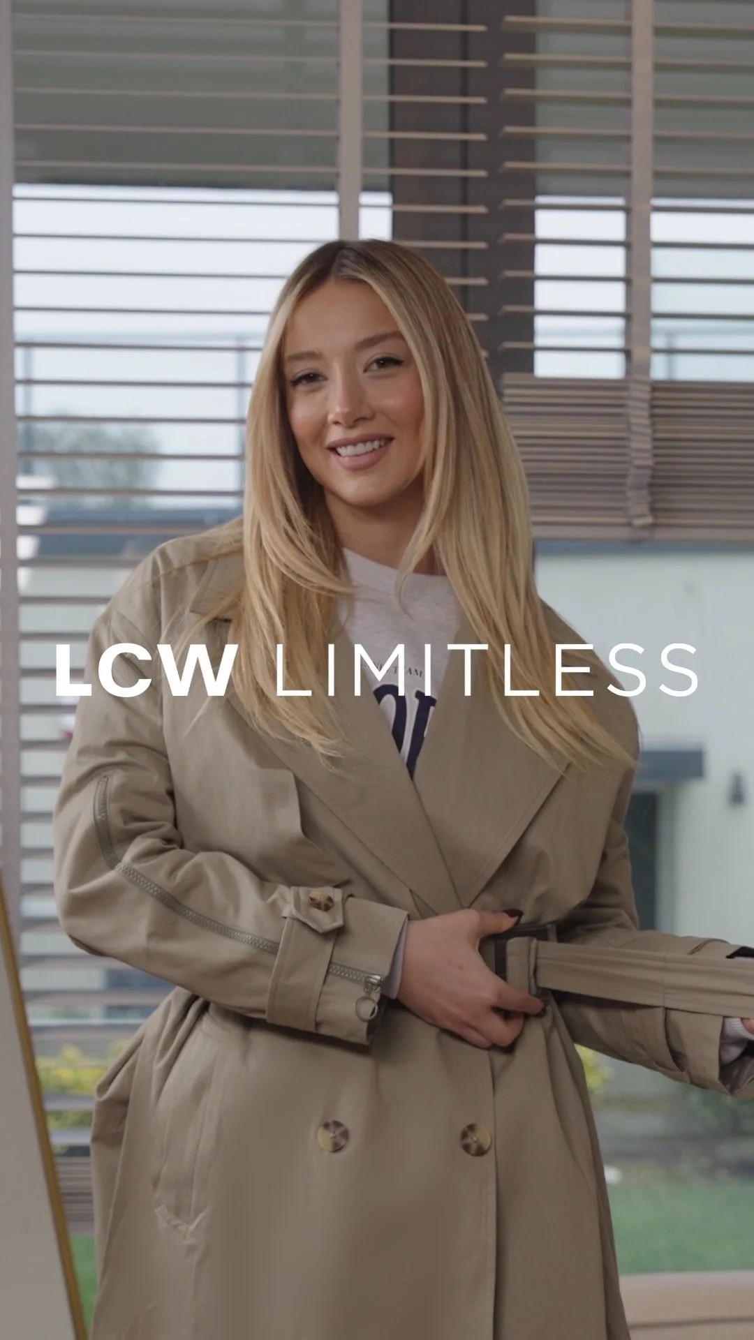 LCW Limitless koleksiyonundaki rahat, pratik ve kolay giyilebilir parçalar Kapama detayları ve fermuarlar günlük hayatta gerçekten fark yaratıyor. Hem konforlu hem de iyi hissettiren tasarımlar şimdi LCW Limitless kolek...