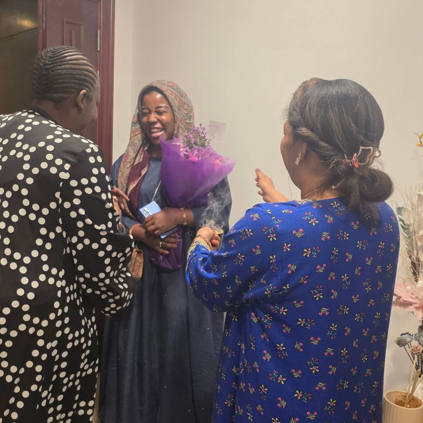 Where grace meets gratitude ✨ Conversations that nourish the soul, flowers that brighten the moment, and sisterhood that speaks without words. Time well spent, hearts truly connected. “Intentional time. Meaningful conve...