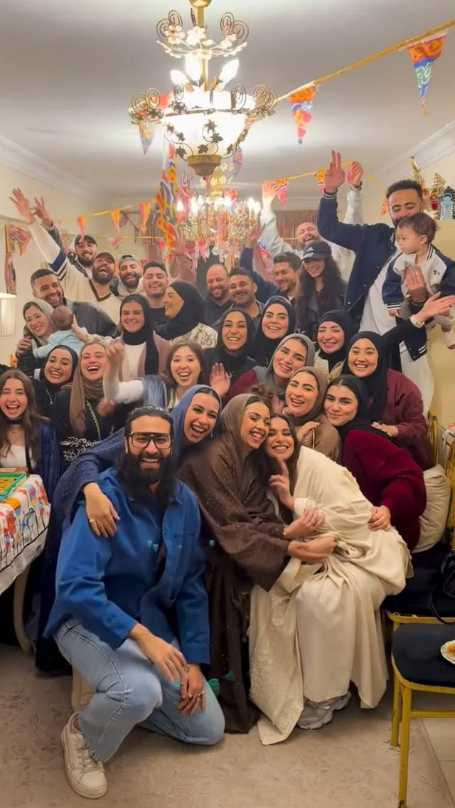 لمتنا متكملش من غير تسيباس ..