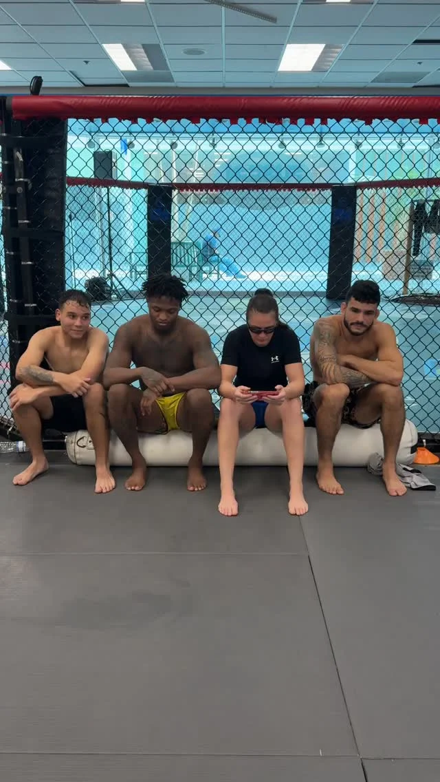 I was just looking at bjj technique ft: @twrecks155 @benny.bangbangmma @thesambastos