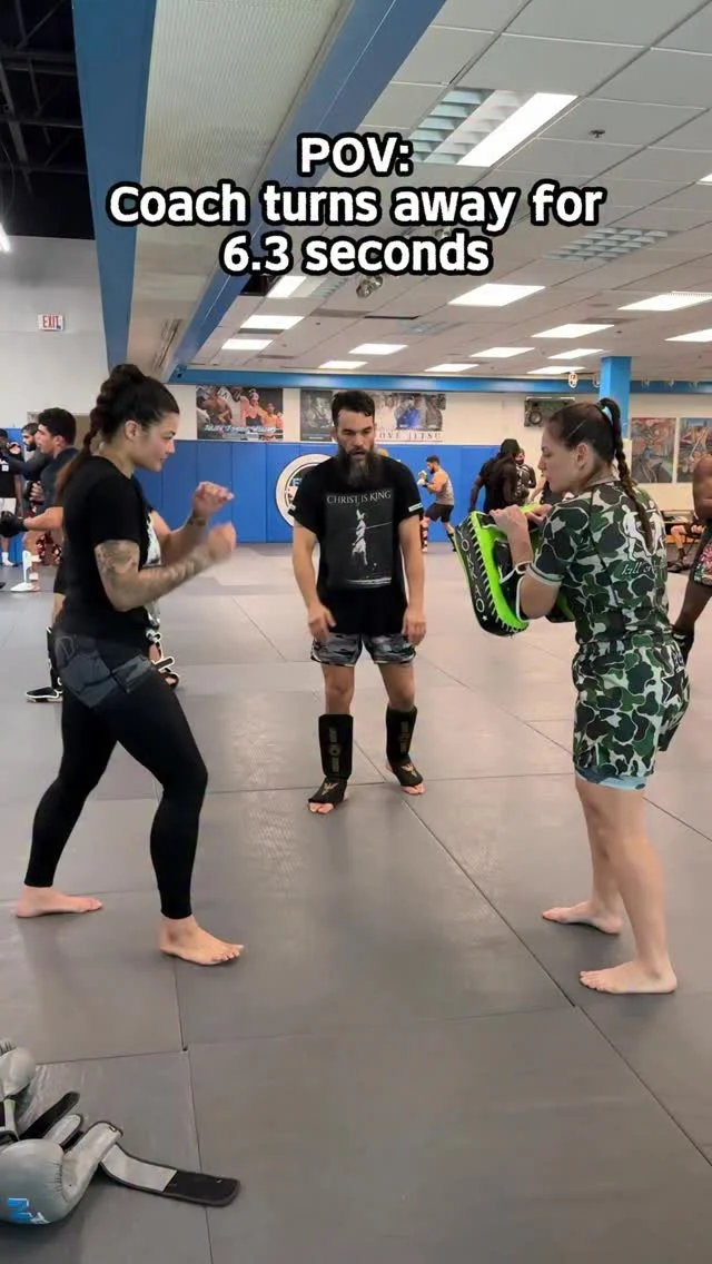 And they can whoop most grown men ••••••••••••• Just when I thought I could trust them. Never a dull moment when I’m training with @lightsoutnelson and @aliceardelean. Follow For More Relatable Content #ufc #boxing #det...