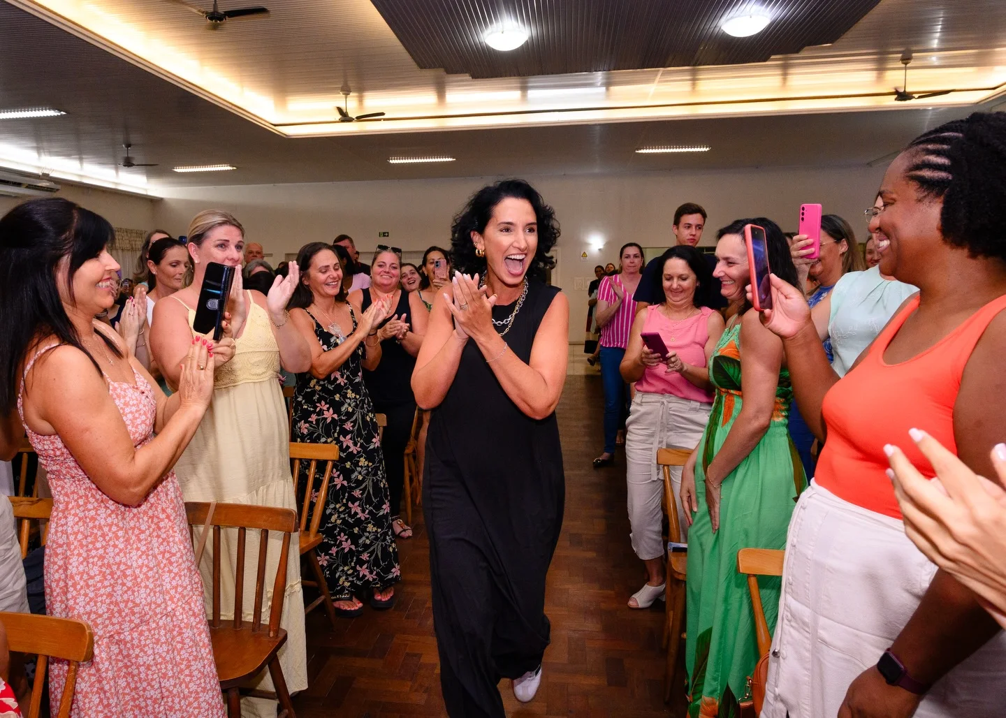 Palestrar. Andar por aí ampliando conexões. Uma rotina de entrega e amor.