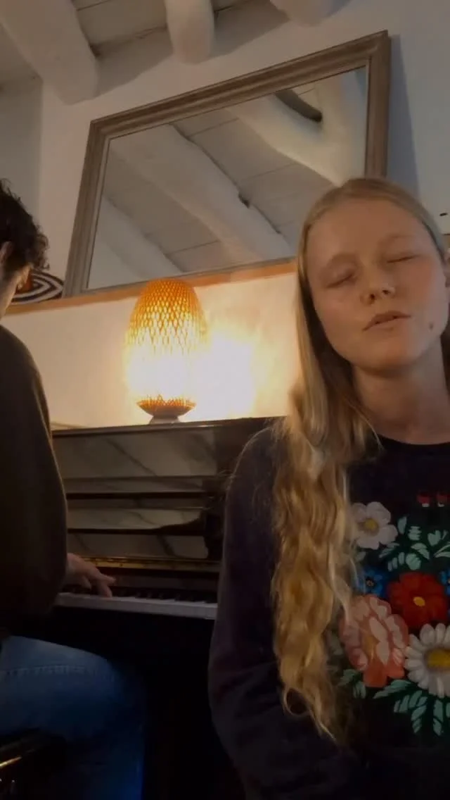 singing @laufey in celebration of tour starting tomorrow! the band and I are so excited for these shows! come down early to see us (please excuse the lyric error at the end there!) @sobelmanyamin on the piano tickets at...