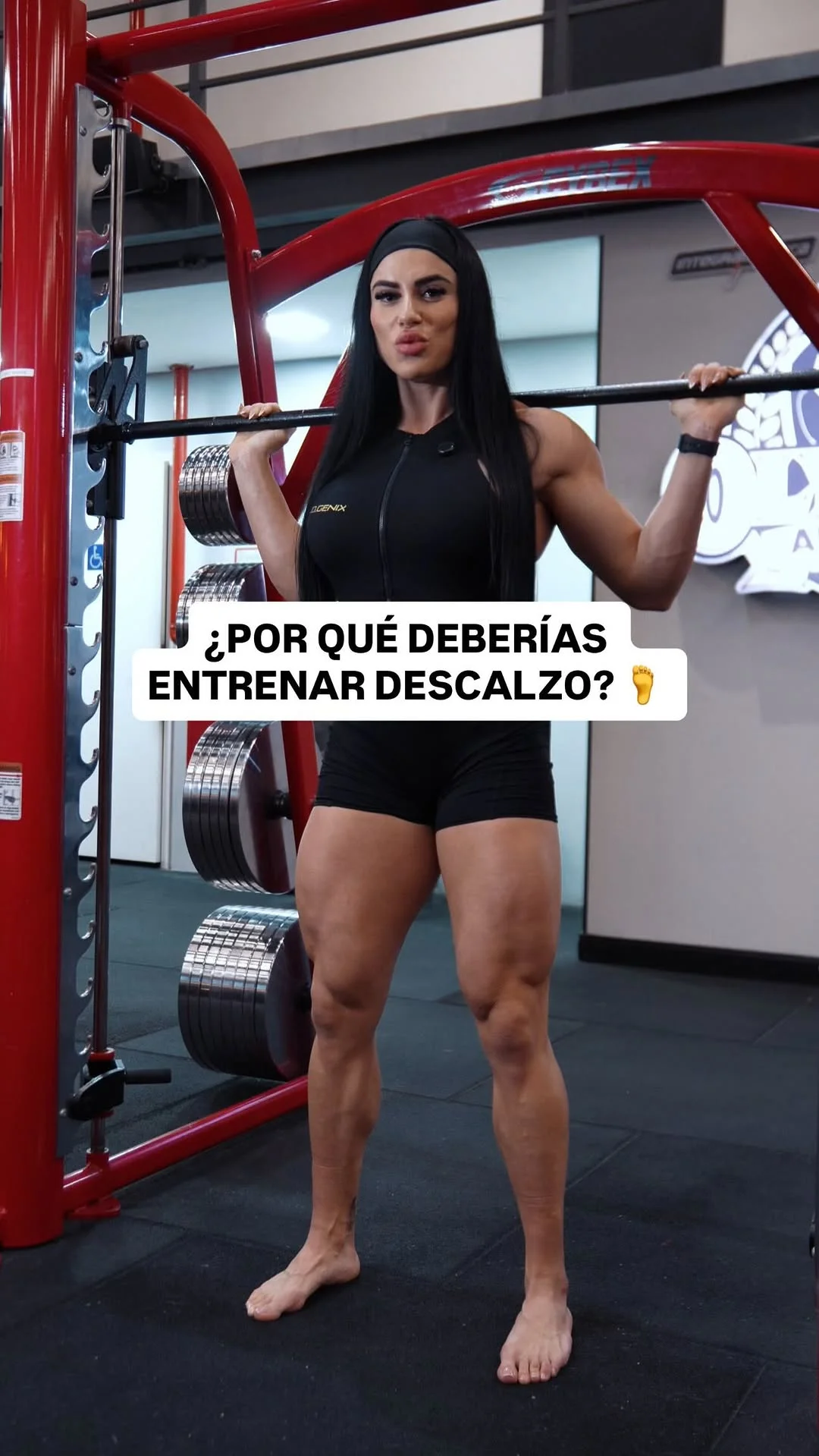 ¿POR QUÉ DEBERÍAS ENTRENAR DESCALZO? Suplementos @io.genix (-10% ALIROMERO) Planes personalizados www.aliromero.com #gymmotivation #gymtips #gym