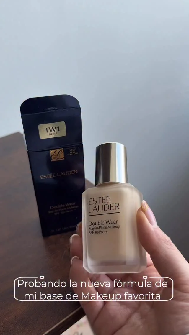 Probando la nueva fórmula de mi base de makeup favorita @esteelaudermx ✨ -Estée Lauder Double Wear – • • • • #DoubleWear #MadeForMore EsteeLauderFM @formetipsmx