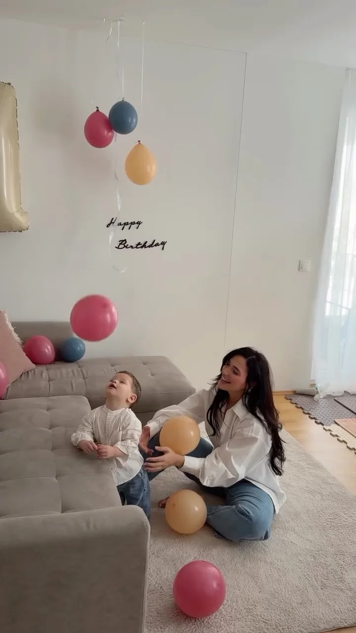 Er hat so gut mitgemacht! Ihr müsst das unbedingt auch machen einfach zu Hause schöne Momente genießen und Fotos davon machen