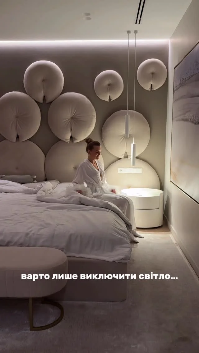 Кому знайомо? Чи то лише моя встає тоді, коли я лягаю, і починає шуршати, бігати, скакати, щось перевертати