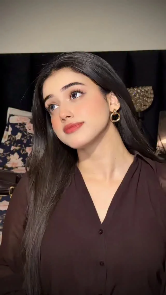 back to my shayari sessions 😝