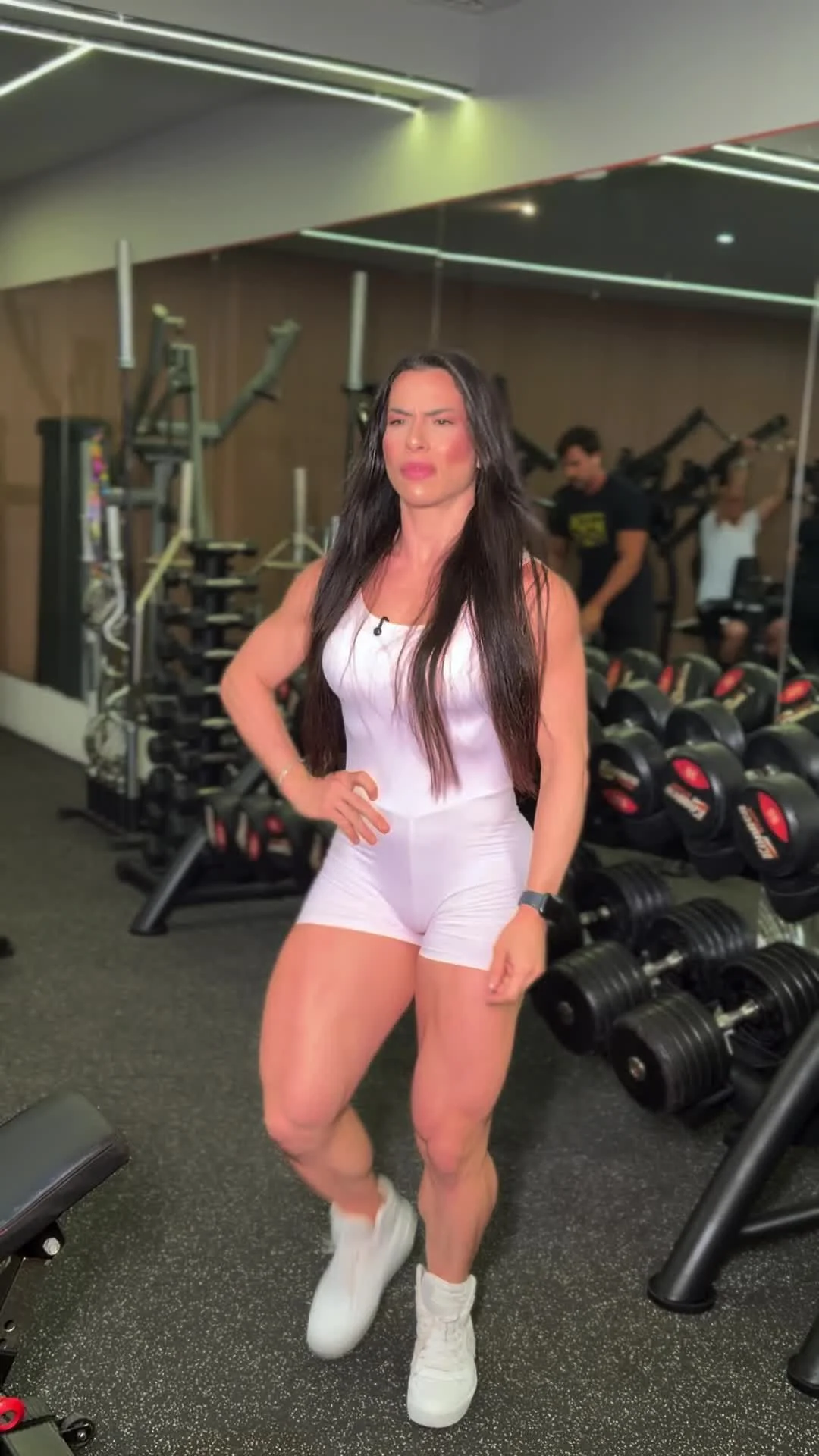 Antes de julgar o exercício das pessoas, pense que talvez vc não entenda o motivo para fazê-lo. 

Look: @growthsupplements cupom: BFFMODA15